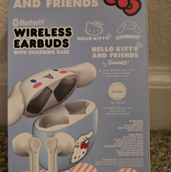 Sanrio Hello Kitty Bluetooth Wireless Earbuds with Charging Case and Mic nwt - Picture 2 of 3